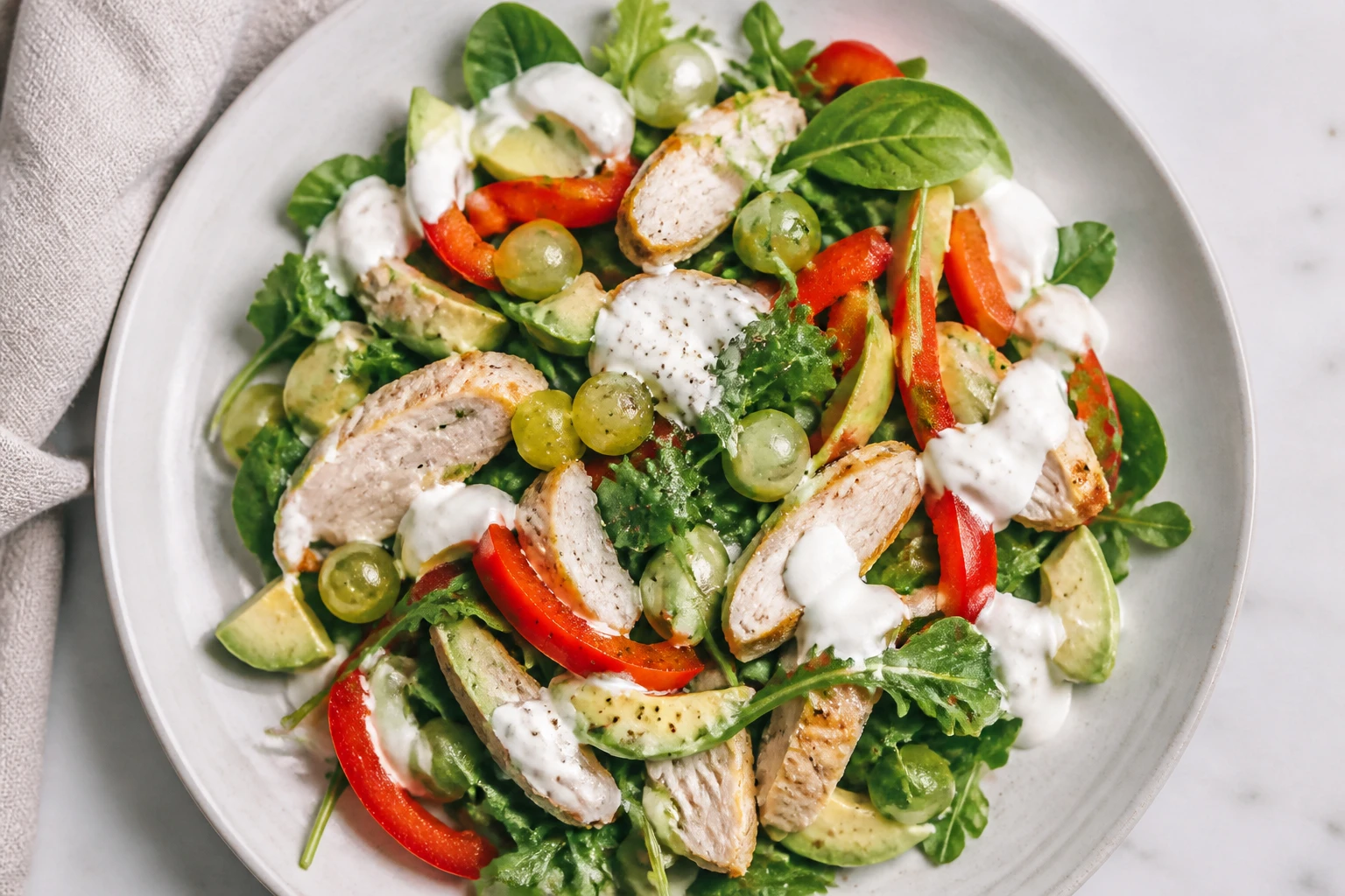 [Lunch] Kipfiletsalade met avocado, druiven en kwark